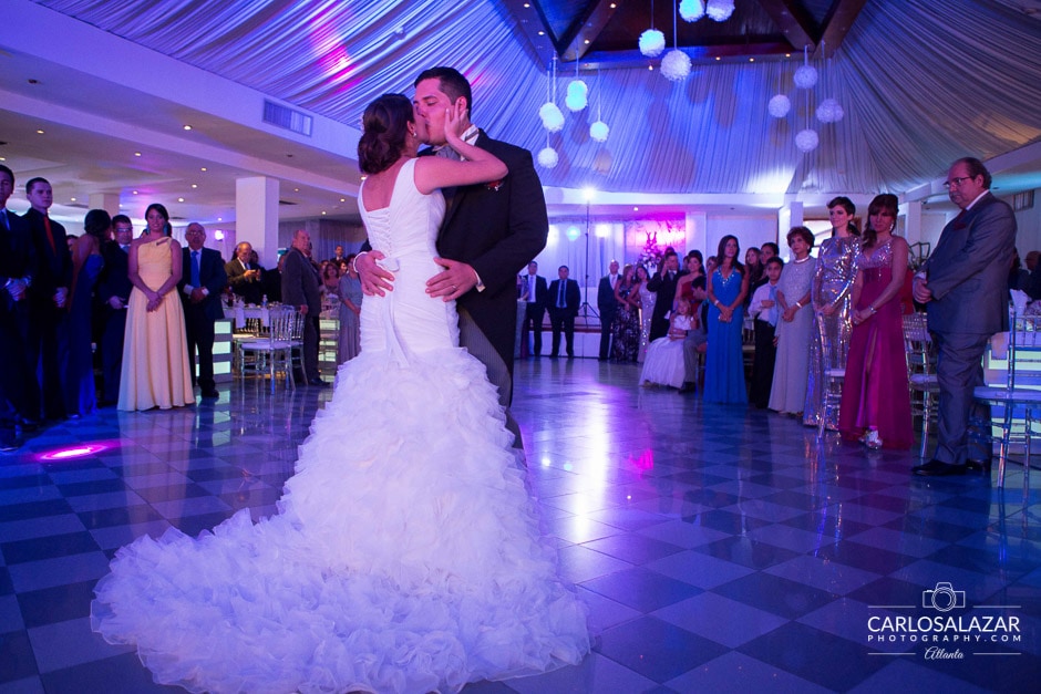 first dance bride and groom